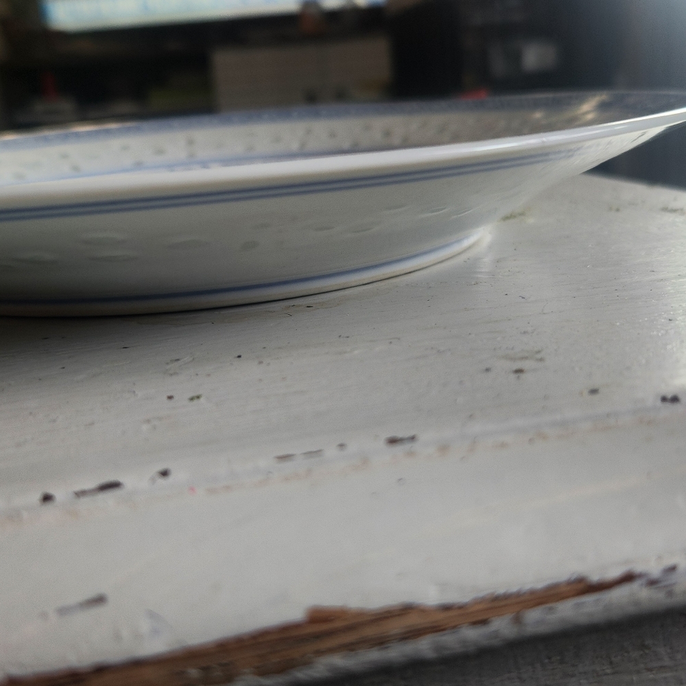 Vintage Chinese porcelain hand painted rice eye trim plate - Picture 7 of 8